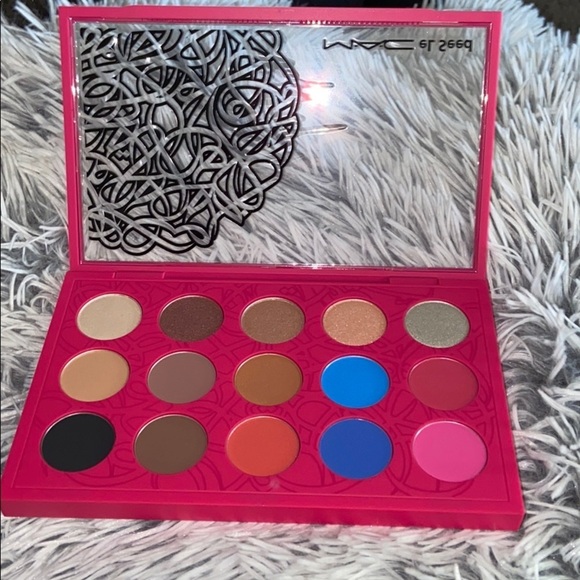 MAC El Seed Full face Eyeshadow makeup kit - Picture 1 of 15